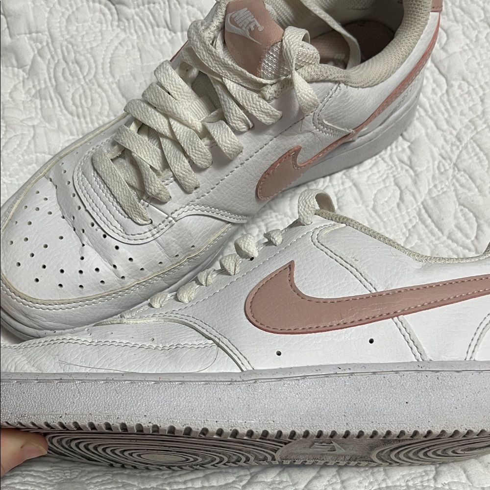 Nike Women's White and Soft Pink Sneakers